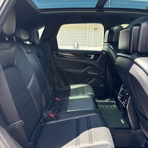 2020 Porsche CAYENNE BASE — миниатюра 24