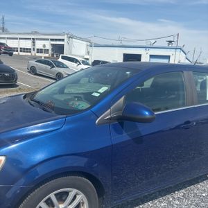 CHEVROLET SONIC LT - 2