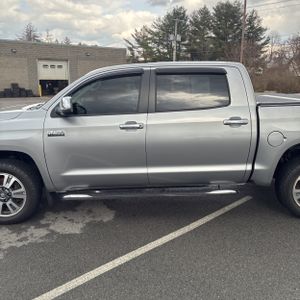 TOYOTA TUNDRA - 4