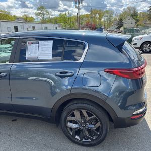 KIA SPORTAGE LX - 6