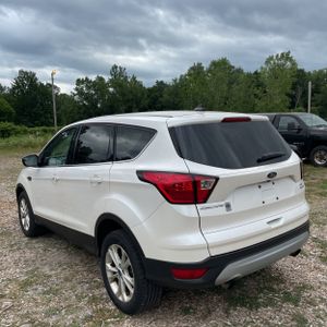 2019 FORD ESCAPE SE — фото 5