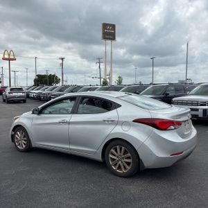 HYUNDAI ELANTRA SE - 5