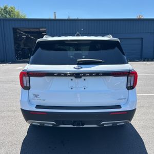 FORD EXPLORER ACTIVE - 7