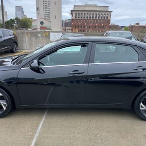 HYUNDAI ELANTRA SEL - 4