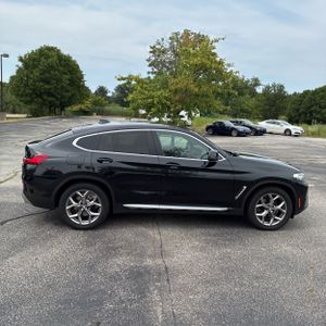 صورة 10 لـ 2022 BMW X4 XDRIVE30I
