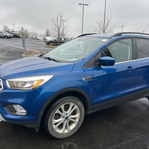 FORD ESCAPE SE - 2