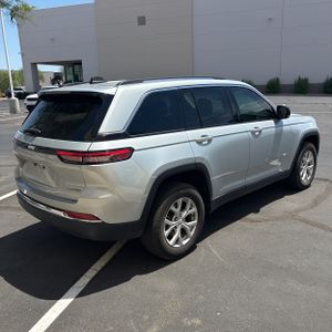 صورة 8 لـ 2023 JEEP GRAND CHEROKEE LIMITED