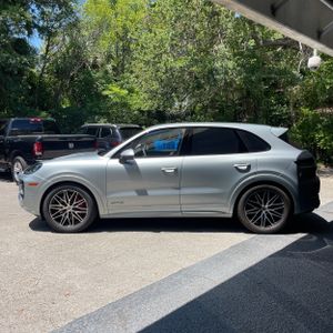 PORSCHE CAYENNE GTS - 3