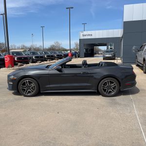 FORD MUSTANG ECOBOOST PREMIUM - 3