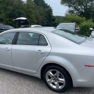 2010 Chevrolet MALIBU LT — фото 5