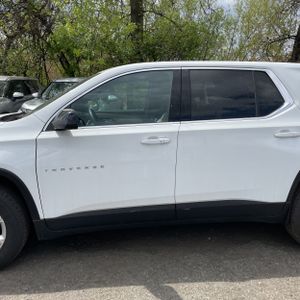 CHEVROLET TRAVERSE LS - 4