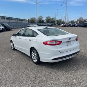 FORD FUSION SE - 5