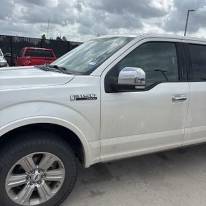 FORD F150 LARIAT - 2