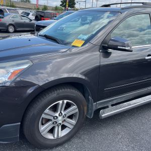 2015 Chevrolet TRAVERSE LT 照片 2