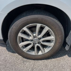 2015 Nissan PATHFINDER SV photo 10