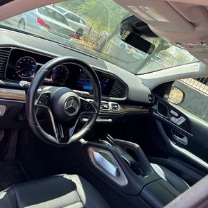 2025 Mercedes-BENZ GLE — миниатюра 42