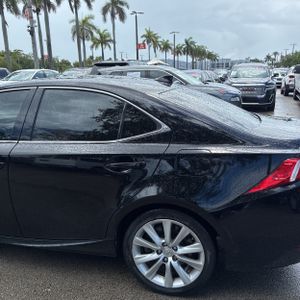 LEXUS IS 200T BASE - 6