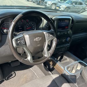 صورة 36 لـ 2019 Chevrolet SILVERADO 1500 RST