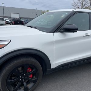 FORD EXPLORER ST - 2