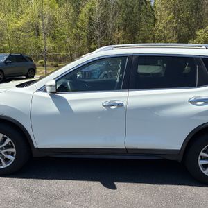 NISSAN ROGUE SV - 4