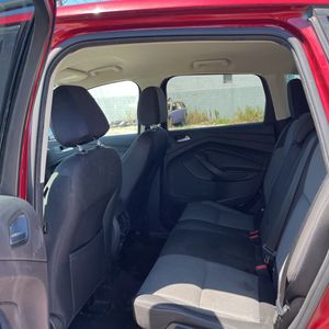 صورة مصغرة 34 لـ 2017 FORD ESCAPE SE