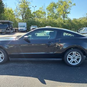 FORD MUSTANG V6 - 4