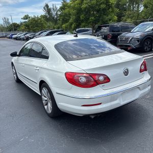 2010 Volkswagen CC SPORT photo 5