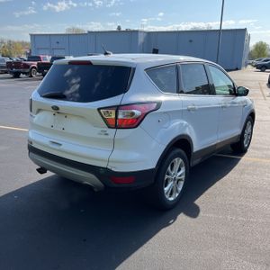 FORD ESCAPE SE - 8
