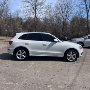 AUDI Q5 2.0T PREMIUM - 10