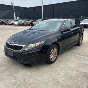 KIA OPTIMA LX - 1
