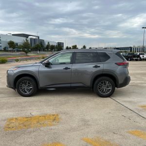 صورة 3 لـ 2023 Nissan ROGUE S