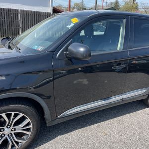 MITSUBISHI OUTLANDER ES - 2