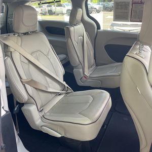 2017 Chrysler PACIFICA LIMITED — фото 32
