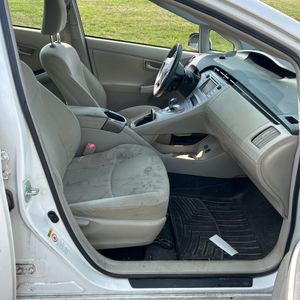 صورة مصغرة 33 لـ 2012 Toyota PRIUS TWO