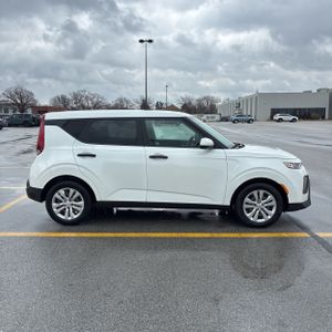 KIA SOUL LX - 10