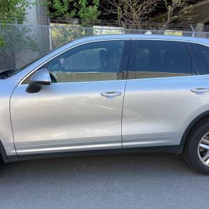 PORSCHE CAYENNE - 4