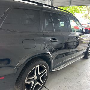 MERCEDES-BENZ GLS - 7