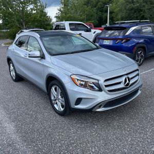 صورة 10 لـ 2015 Mercedes-BENZ GLA