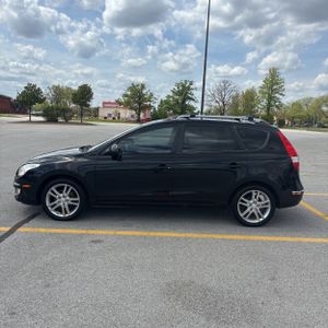 HYUNDAI ELANTRA TOURING GLS - 3