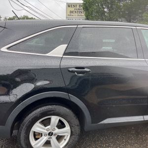 صورة 9 لـ 2023 KIA SORENTO LX