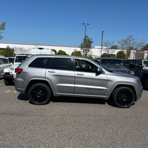 JEEP GRAND CHEROKEE ALTITUDE - 10