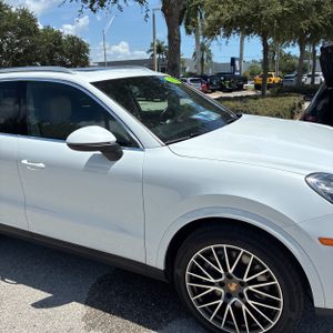 صورة مصغرة 12 لـ 2022 Porsche CAYENNE