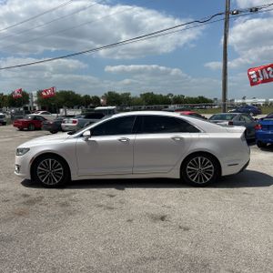 LINCOLN MKZ PREMIERE - 3