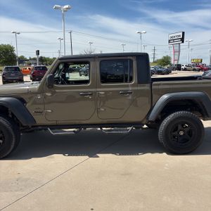 JEEP GLADIATOR SPORT S - 4