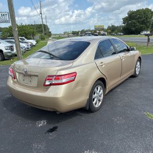 2011 Toyota CAMRY LE photo 6