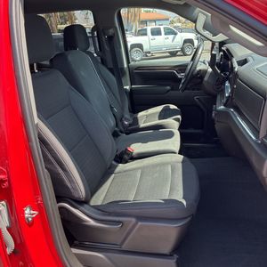 صورة مصغرة 37 لـ 2024 Chevrolet SILVERADO 1500 LT
