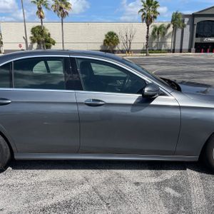 2018 Mercedes-BENZ E-CLASS 缩略图 11