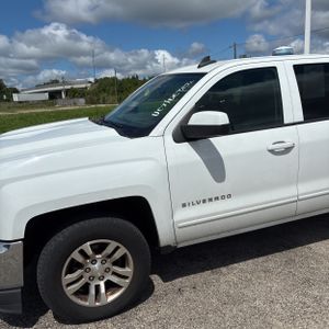2019 Chevrolet SILVERADO 1500 LD LT 照片 2