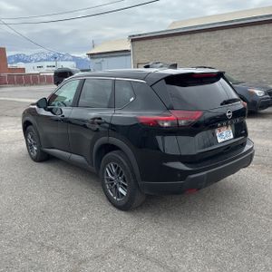 NISSAN ROGUE S INTELLIGENT AWD - 5