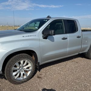 صورة 2 لـ 2021 Chevrolet SILVERADO 1500 CUSTOM